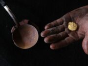 PF e polícia da Colômbia destroem 14 dragas de garimpo ilegal em região de fronteira da Amazônia