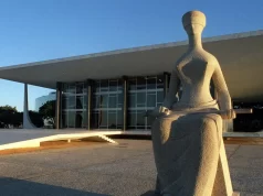 Moraes nega pedido para que Bolsonaro receba filhos no Dia dos Pais