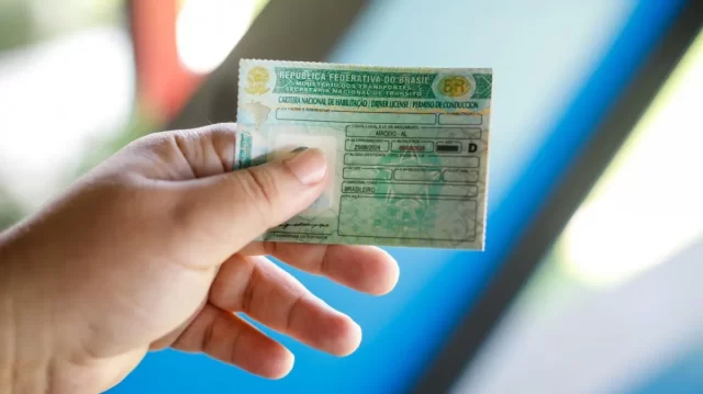 governador-lanca-programa-cnh-do