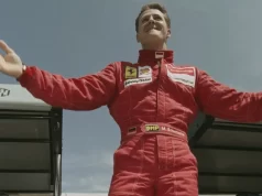 Michael Schumacher já não fica acamado e usa cadeira de rodas, diz jornal