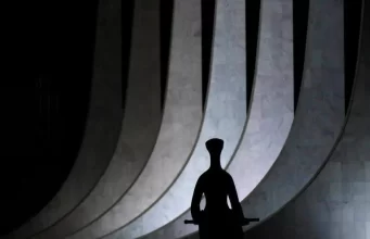 STF está envolvido em “enorme escândalo”, diz The Economist