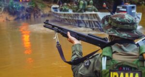 Agentes do Ibama sofrem emboscada em operação contra extração ilegal na Terra Indígena Tenharim-Marmelos no Amazonas
