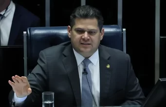 Alcolumbre mantém sessão da CPMI do INSS que quebrou sigilo de Lulinha