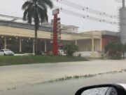 Chuva causa alagamentos em Manaus