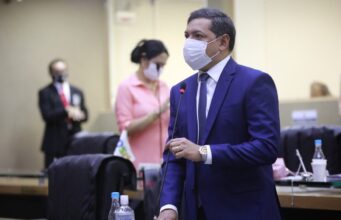 ‘Mapeamento genético vai ajudar a identificar casos de câncer de mama’, defende deputado do AM