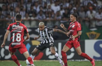 Com larga vantagem, Atlético-MG quer impedir milagre do Athletico-PR