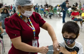 Manaus tem 85 pontos de vacinação contra Covid-19 nesta quinta e sexta