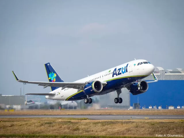 azul