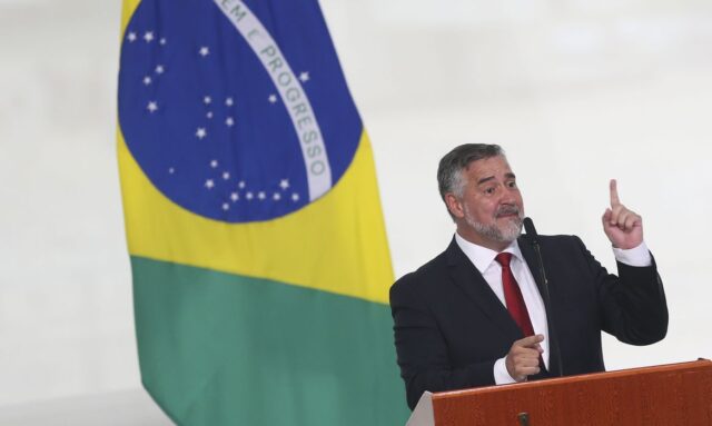 secretaria_de_comunicacao_social_da_presidencia_paulo_pimenta_vac_abr_0301233490