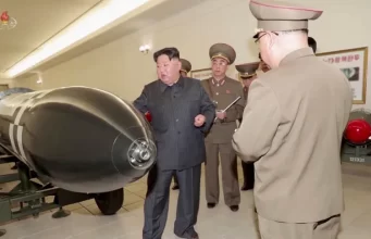 Kim Jong Un quer dissuasão de guerra mais “prática e ofensiva” e chama sul-coreanos de “fantoches traidores”