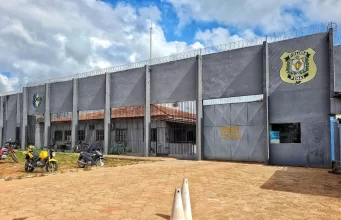 Policial penal é presa suspeita de estuprar próprio filho de 7 anos no Amapá