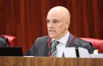 Brasileiros que hostilizaram Moraes no exterior poderão ser processados no Brasil, dizem especialistas
