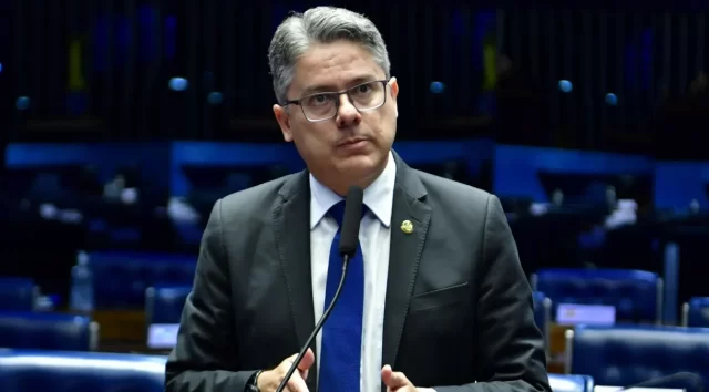 alessandro_vieira_senador_01-e1702390969171