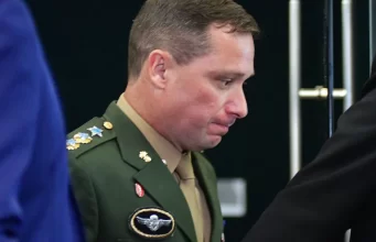 Ex-assessor de Bolsonaro diz a interlocutores que pediu a Cid para “desfazer besteira” de cartão de vacinação