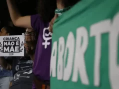 Sociedade pediátrica é contra projeto que dificulta aborto legal