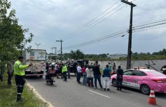 Pai morre e filha fica ferida após serem arrastados por caminhão em Manaus