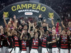 Flamengo derrota Ceará e coroa ano mágico com título Brasileiro