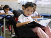 Transferências para estudantes na rede pública do Amazonas começam nesta quarta-feira; saiba como fazer