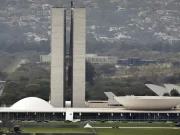 Lula sanciona, com vetos, reajuste salarial para cargos do Legislativo