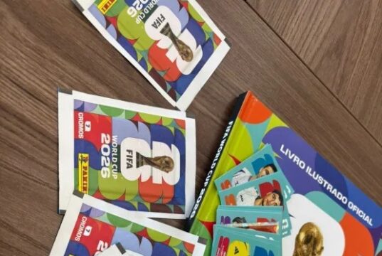 Álbum de figurinha da Copa do Mundo começa a ser vendido nesta quinta (30)