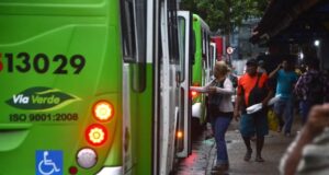 Assaltos a ônibus caem 68% em Manaus, aponta Sinetram