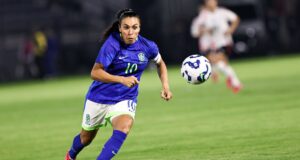 Marta volta à seleção feminina para 2 amistosos contra EUA no Brasil