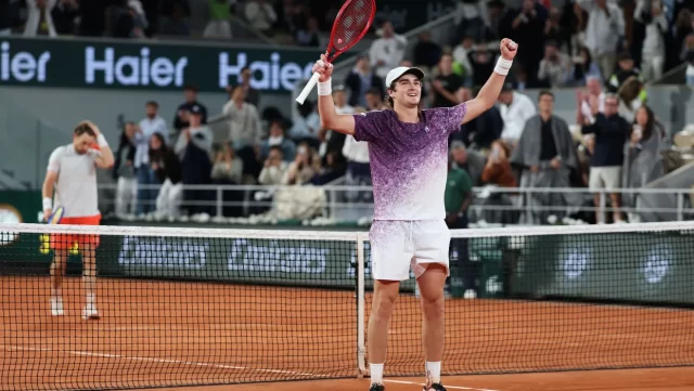 joao-fonseca-vibra-roland-garros-e1780267759442