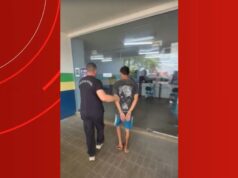Filho é preso após segurar a própria mãe com deficiência pelo pescoço e esconder os documentos dela no AM