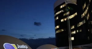 Eleições: TSE assina acordo com big techs para combater desinformação