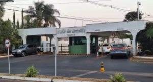 Moraes suspende visitas a Bolsonaro na prisão domiciliar