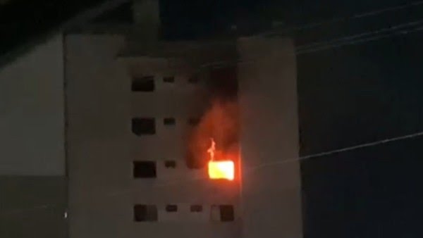 incendio-atinge-apartamento-em-condominio-no-bairro-dom-pedro-em-manaus-foto-reproducao-redes-sociais-1-