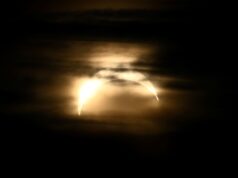 Eclipse solar total: veja FOTOS do fenômeno pelo mundo