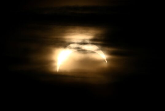 Eclipse solar total: veja FOTOS do fenômeno pelo mundo