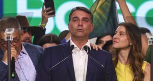 Flávio aparece no TSE filiado ao Missão; PL diz não ter conseguido registrar candidatura e fala em fraude