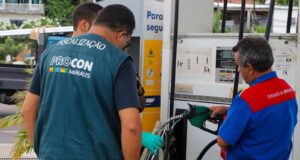 Gasolina comum tem alta de 7,95% no menor preço em Manaus, aponta Procon