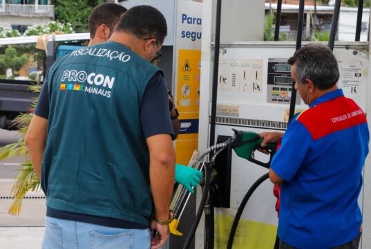 Gasolina comum tem alta de 7,95% no menor preço em Manaus, aponta Procon
