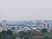 Manaus amanhece encoberta por fumaça pela 3ª vez em menos de 10 dias; qualidade do ar chega a nível péssimo